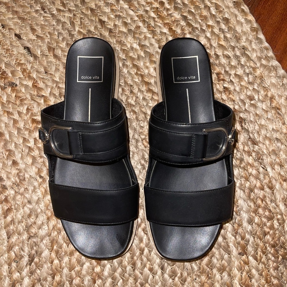 Platform Dolce Vita sandals